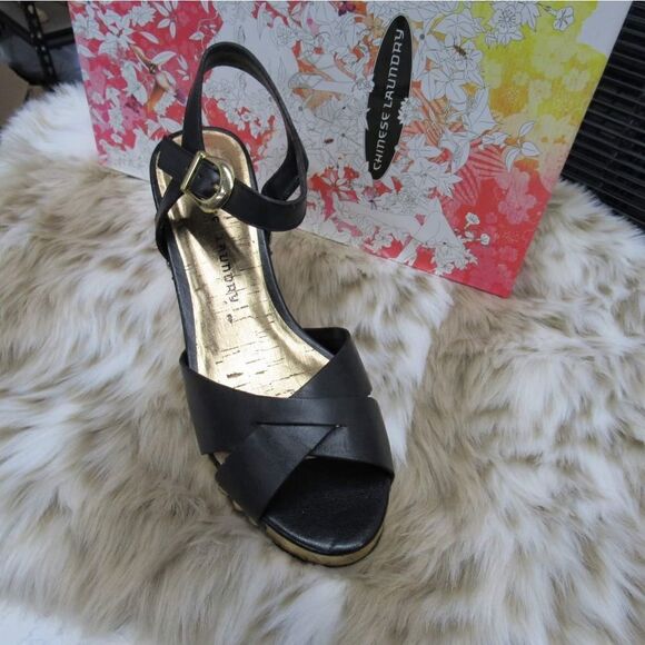 Chinese Laundry Wedge New - Picture 3 of 6